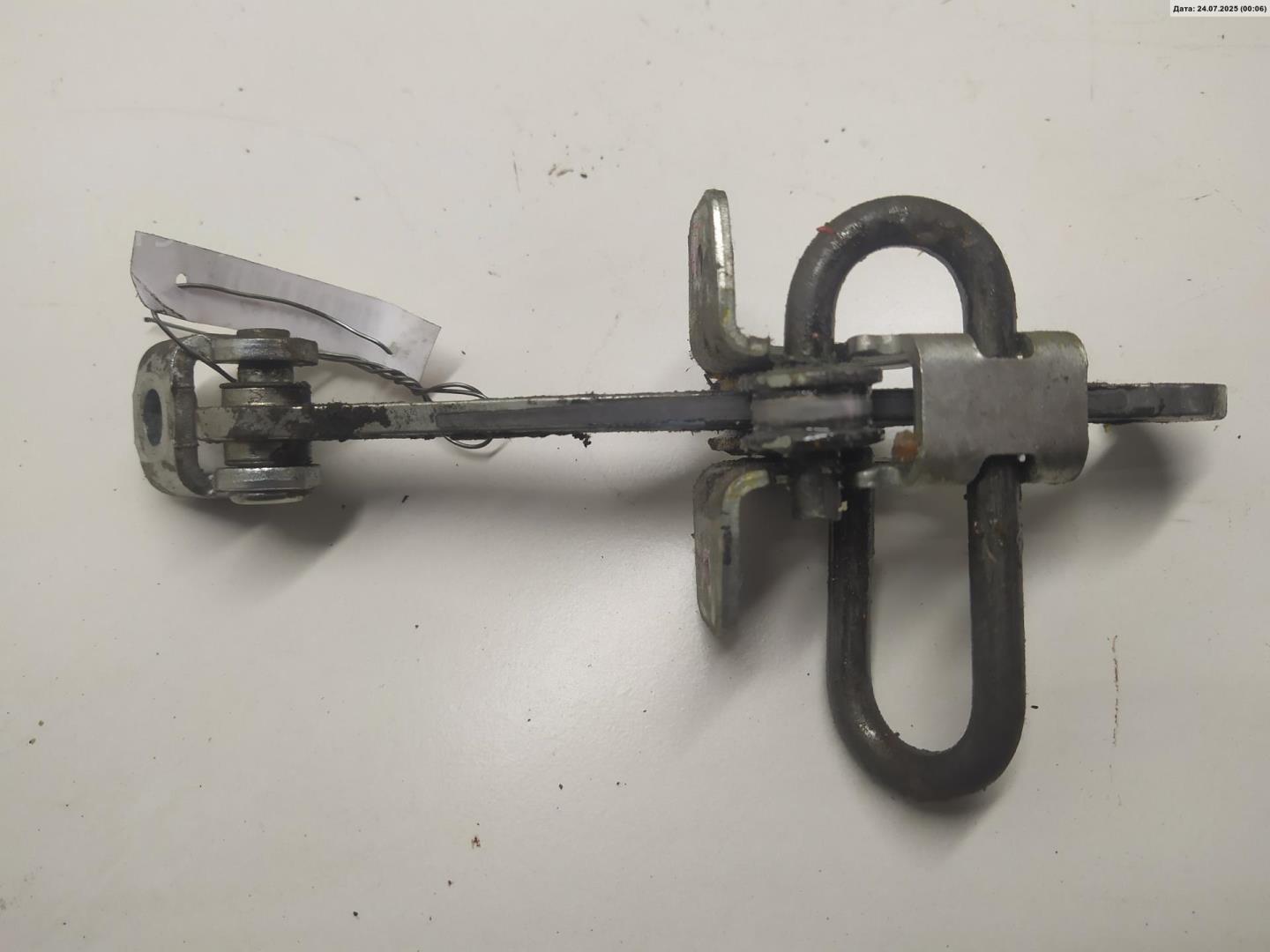 Ограничитель двери