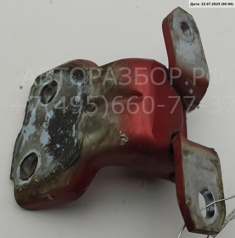 Петля двери