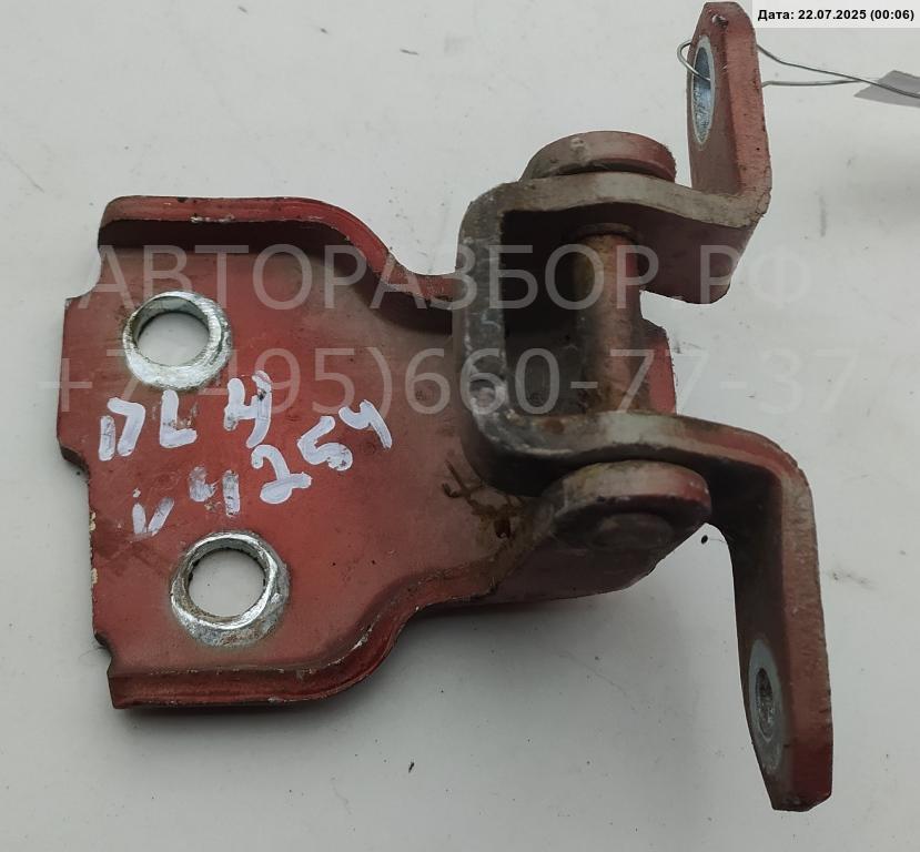 Петля двери