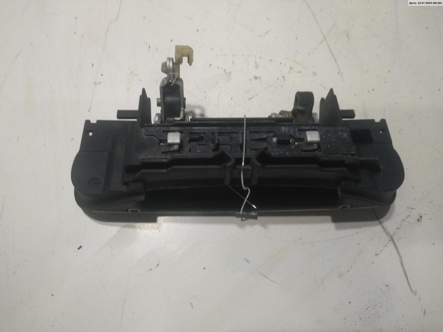 Ручка двери передней наружная левая