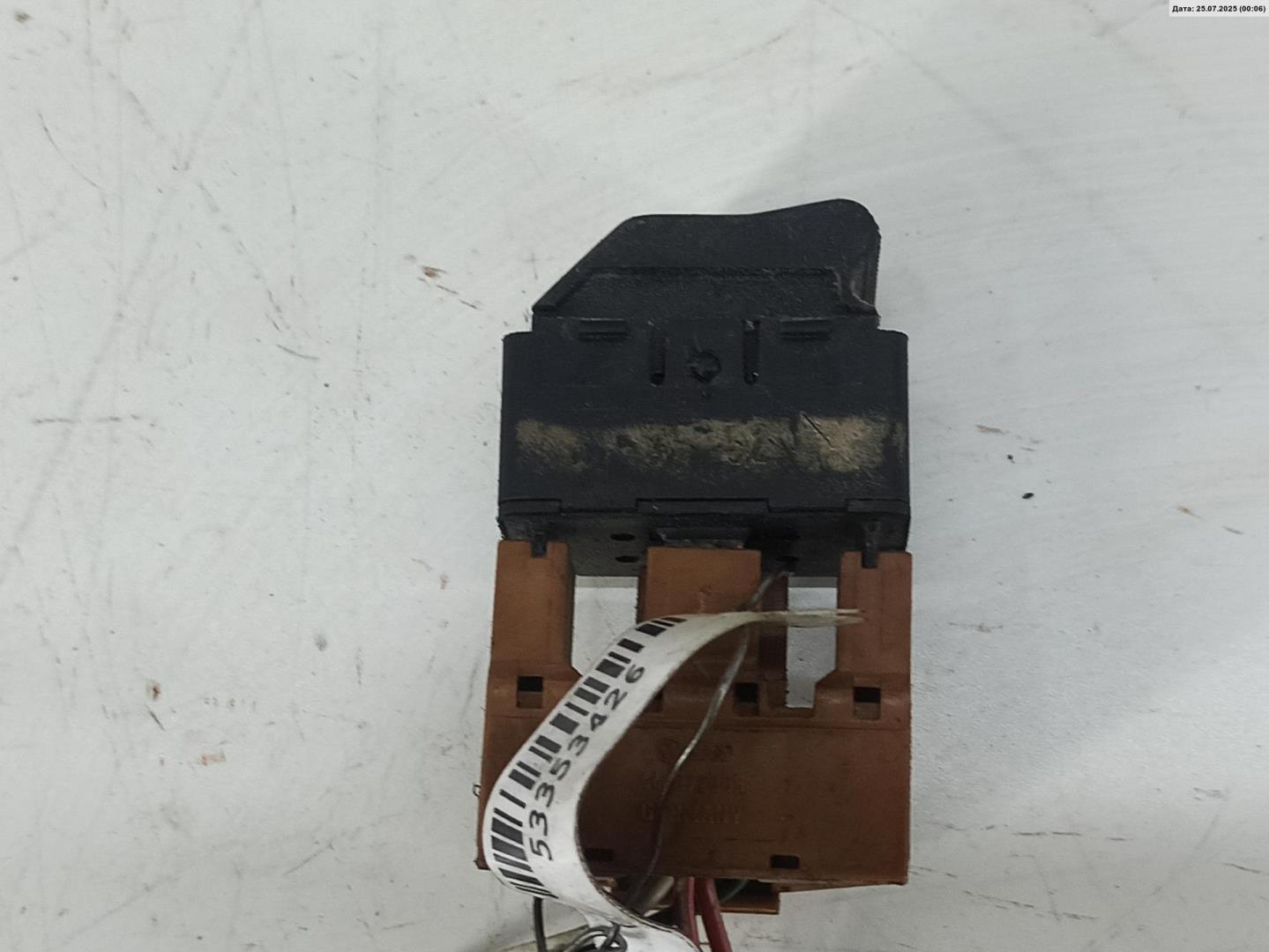 Кнопка стеклоподъемника