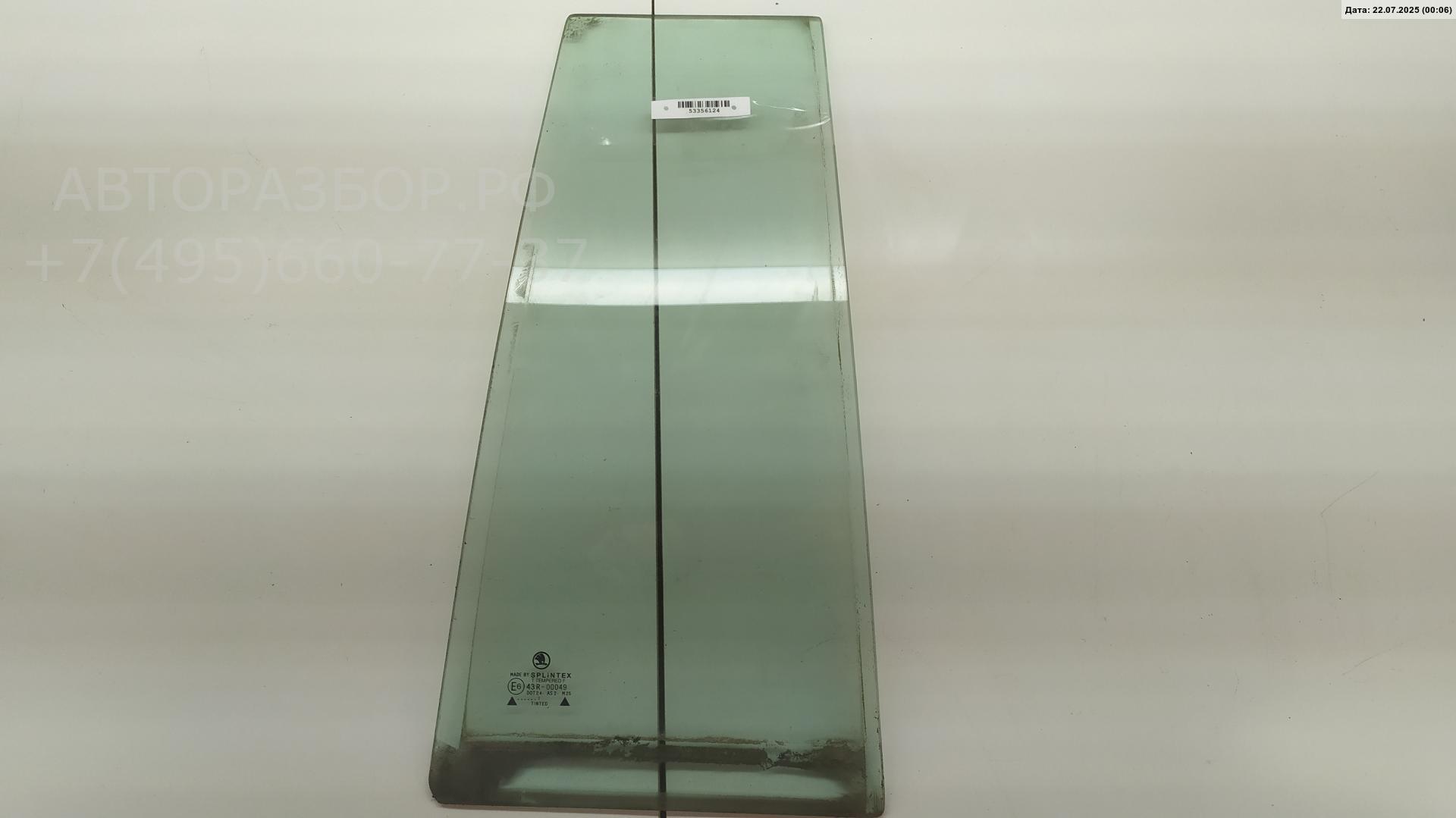 Стекло двери задней правой (форточка)