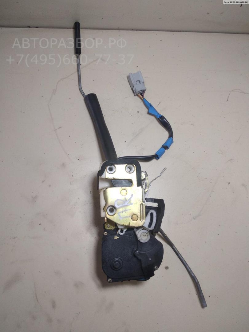 Замок двери передней правой