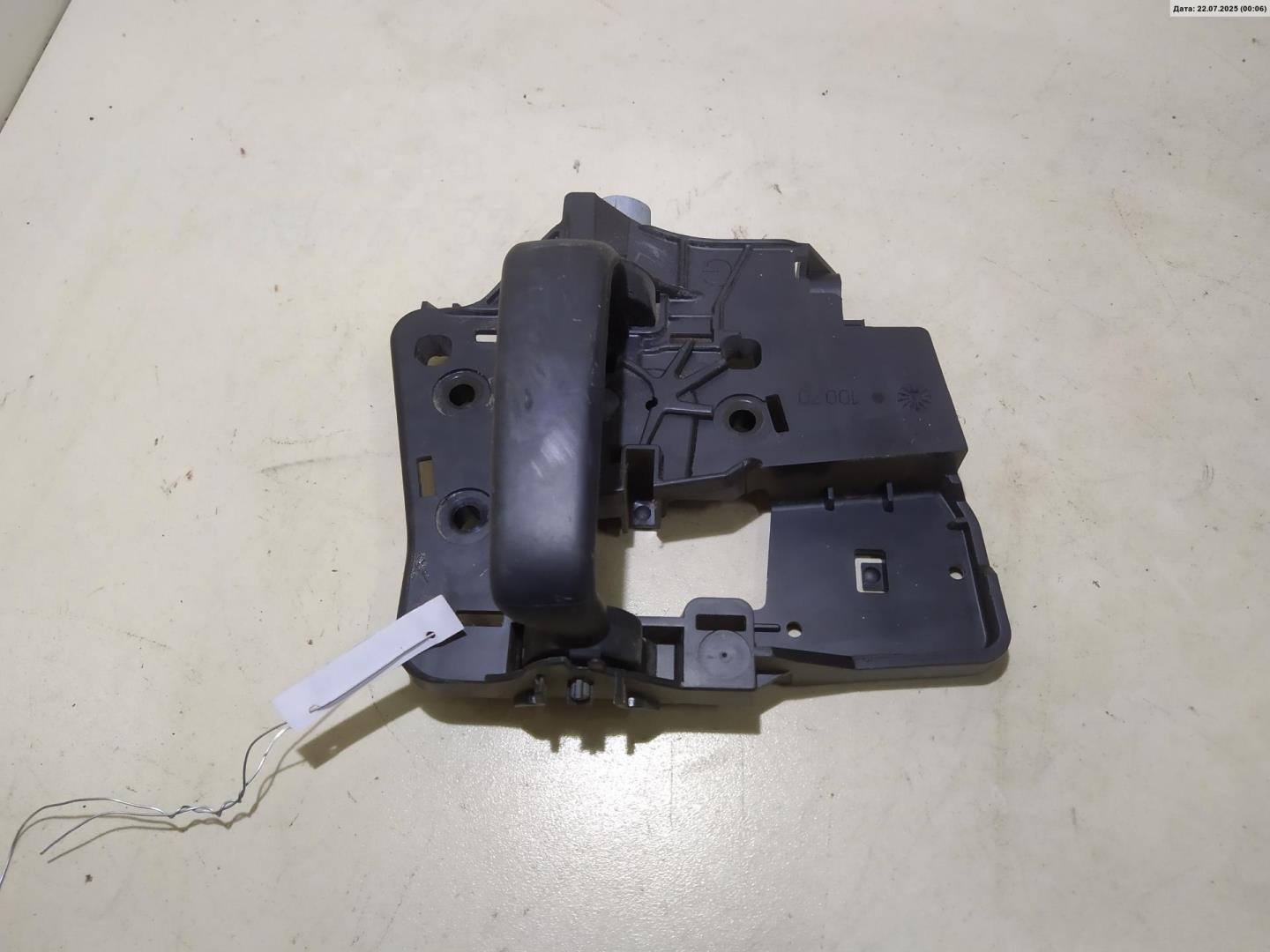 Ручка двери задней внутренняя левая