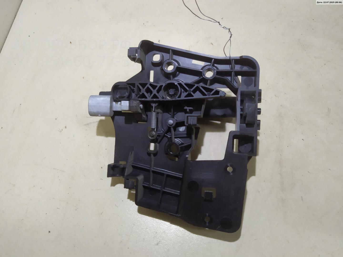 Ручка двери задней внутренняя левая