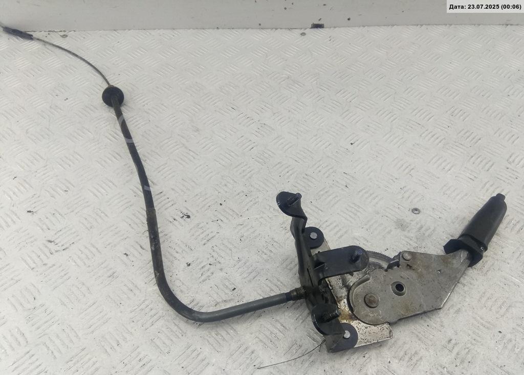 Рычаг стояночного тормоза