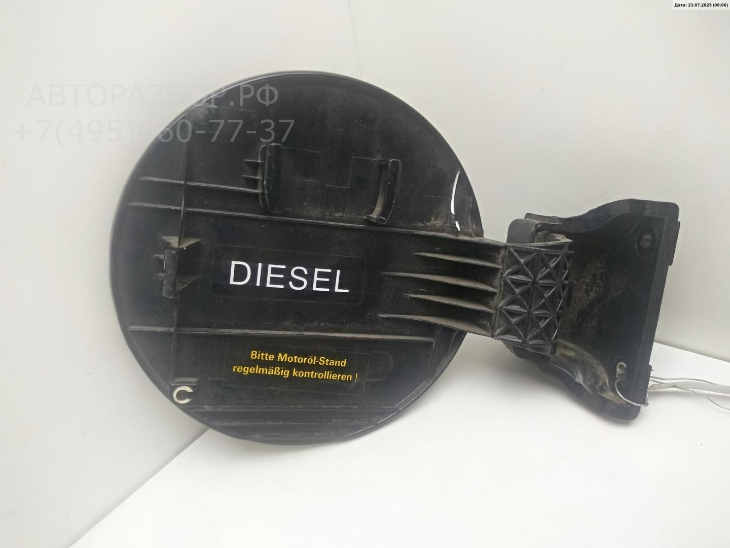 Лючок бензобака