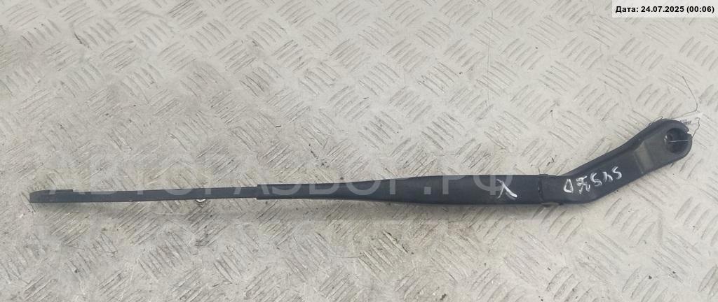 Поводок стеклоочистителя передний правый