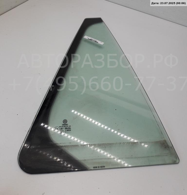 Стекло двери задней правой (форточка)