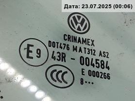 Стекло двери задней правой (форточка)