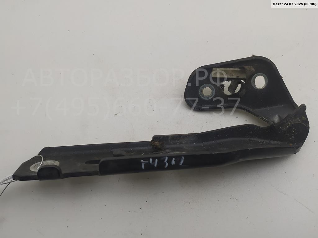 Петля капота левая