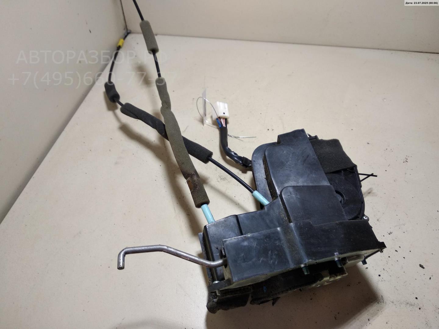 Замок двери задней правой