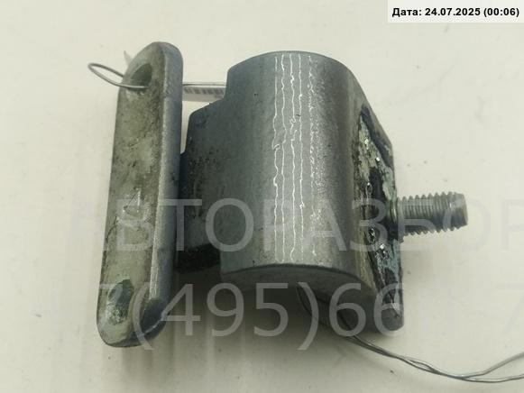 Петля крышки багажника