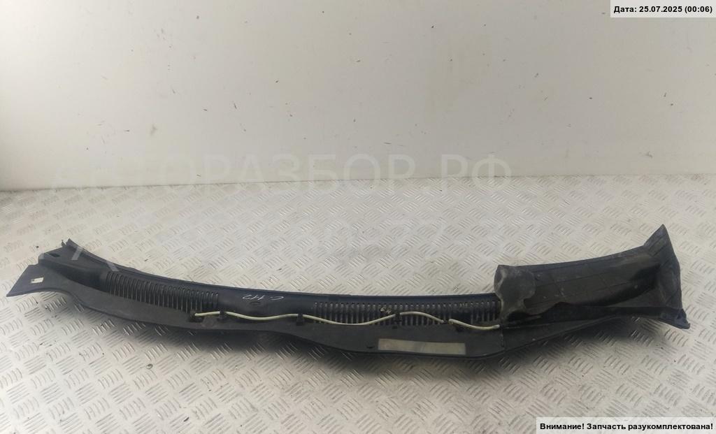 Решетка стеклоочистителей (Жабо)