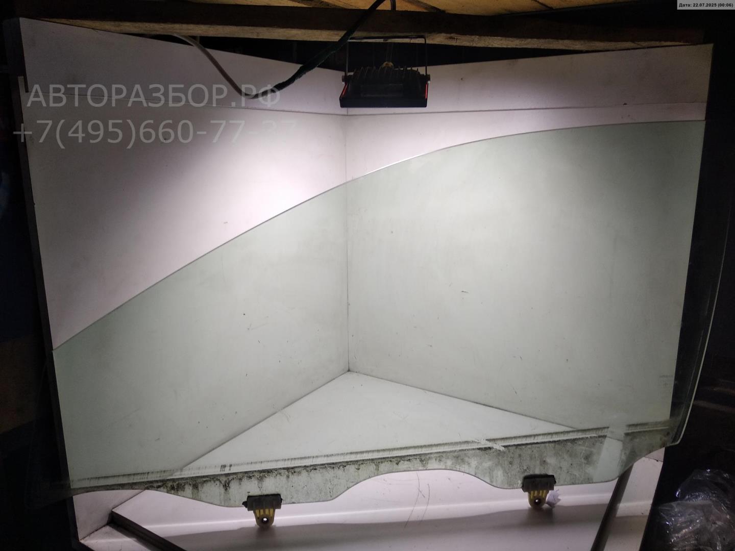 Стекло двери передней левой