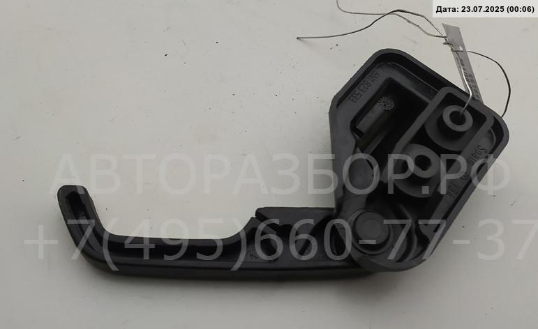 Ручка открывания капота