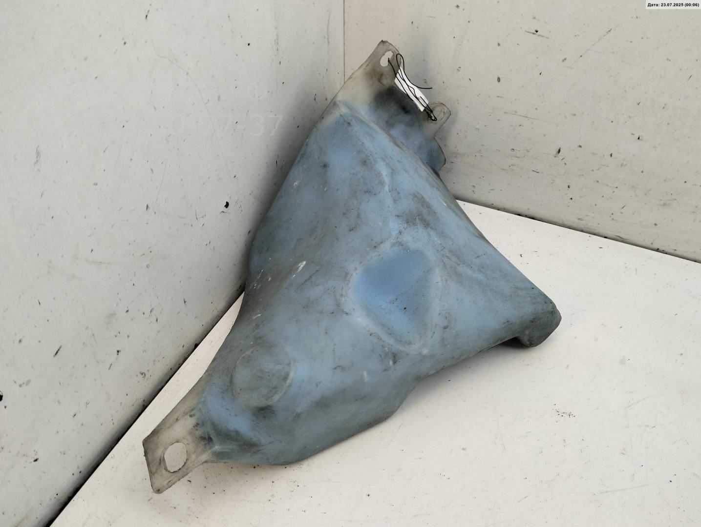 Бачок омывателя лобового стекла