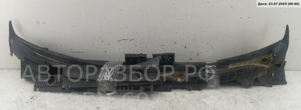 Решетка стеклоочистителей (Жабо)