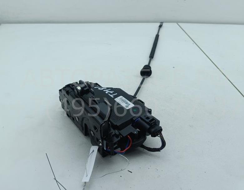 Замок двери задней правой