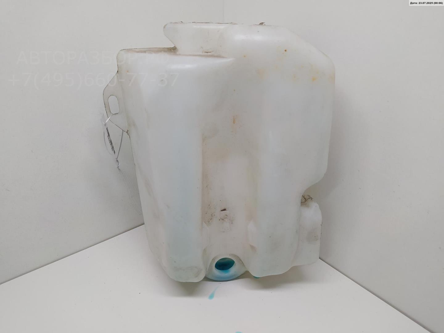 Бачок омывателя лобового стекла