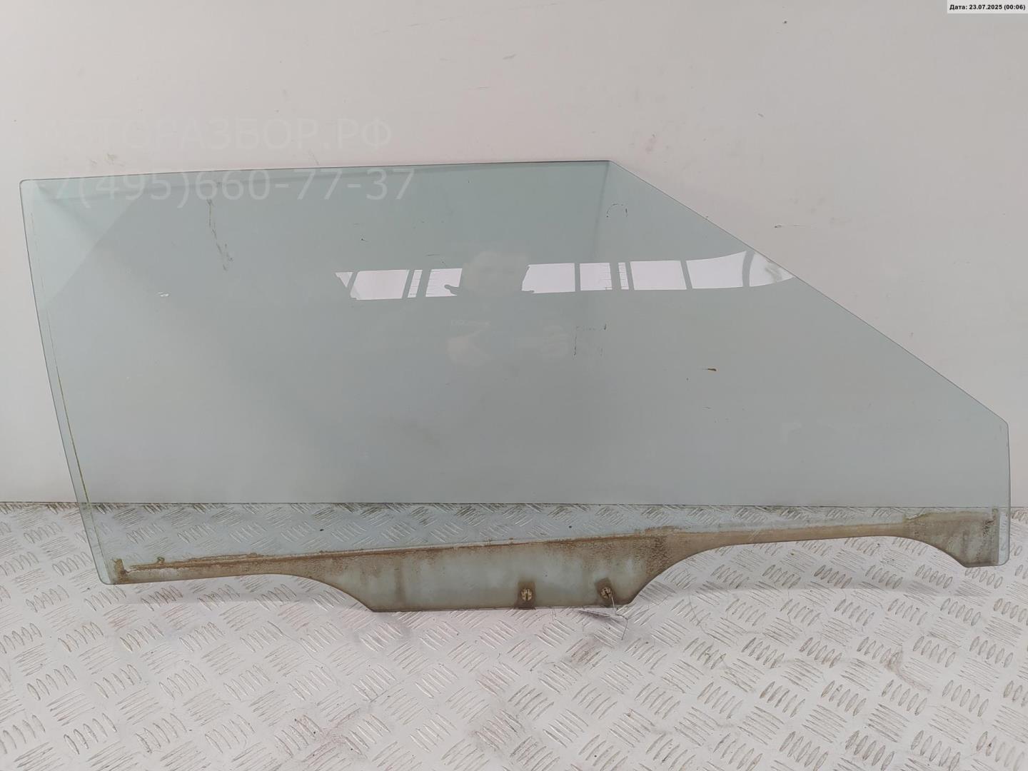 Стекло двери передней правой