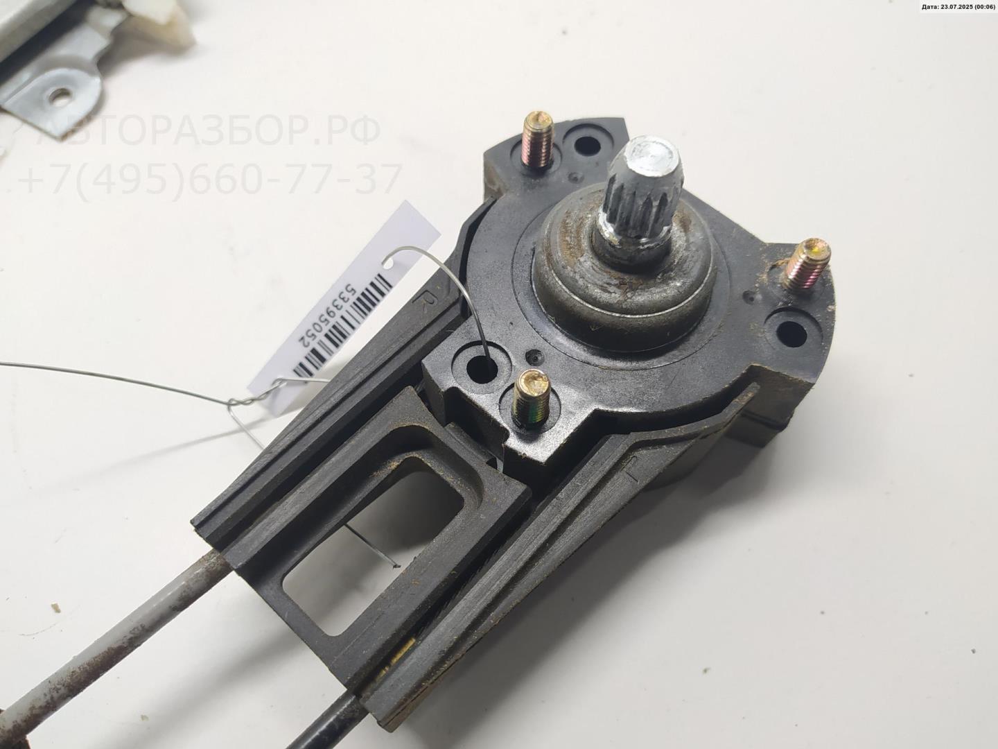 Стеклоподъемник механ. передний правый