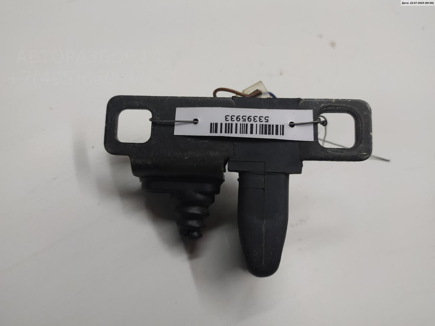 Замок багажника