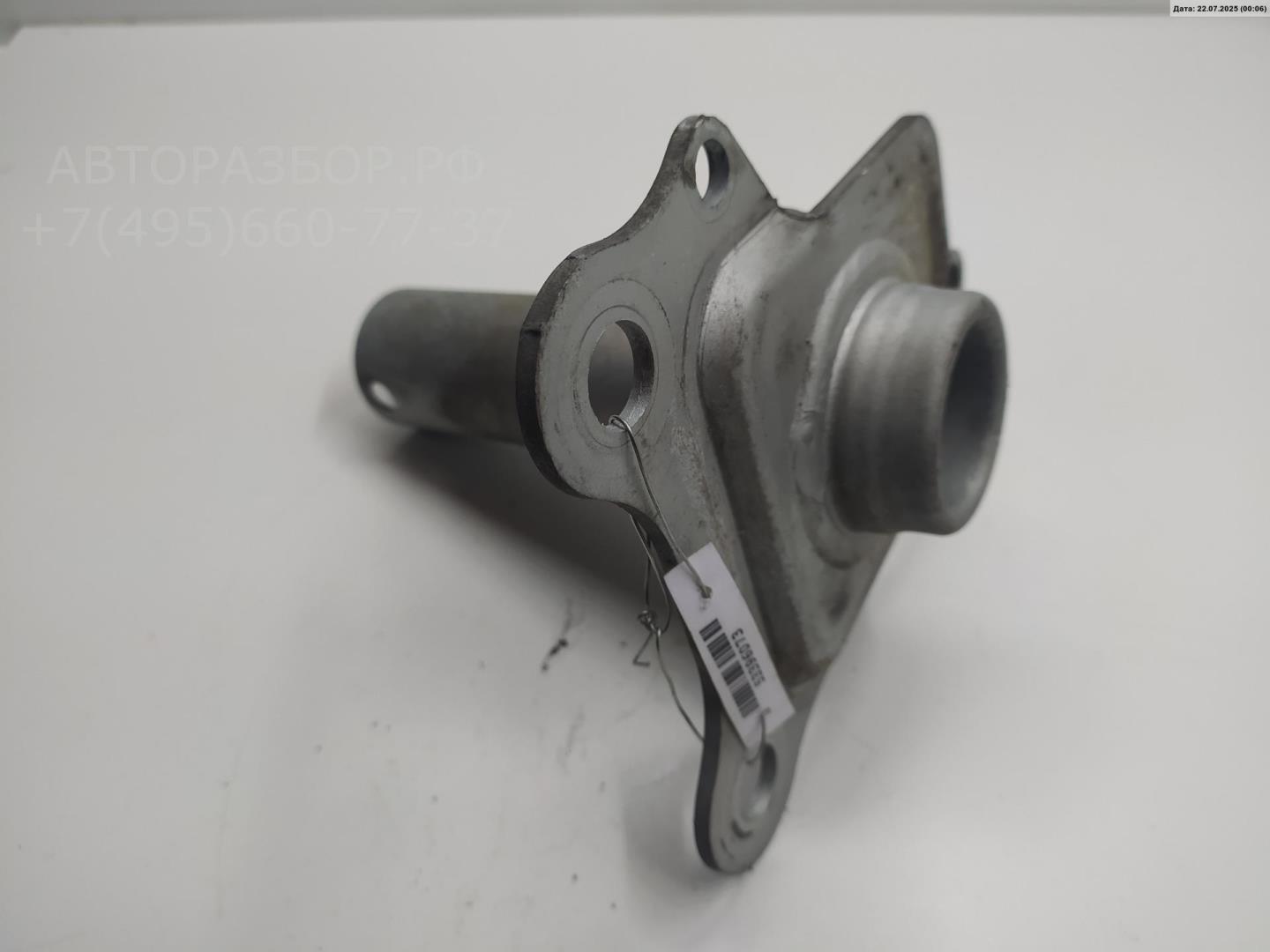 Кронштейн переднего бампера правый