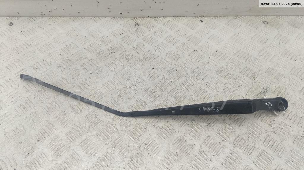 Поводок стеклоочистителя передний правый