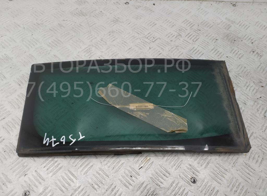 Стекло двери задней правой (форточка)