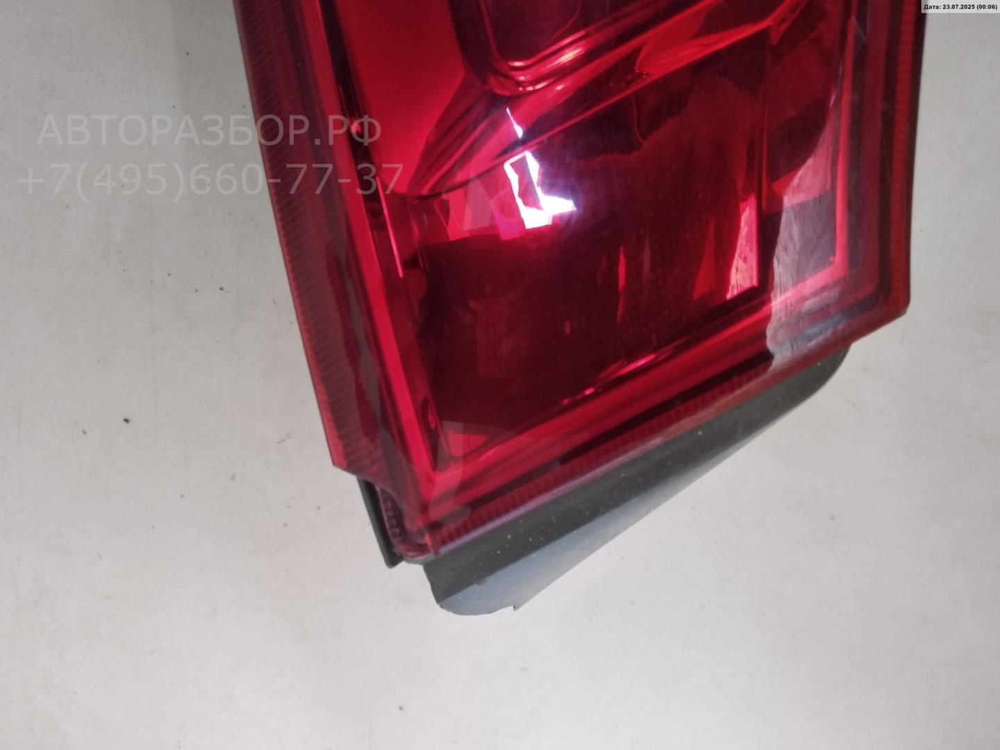 Фонарь задний правый