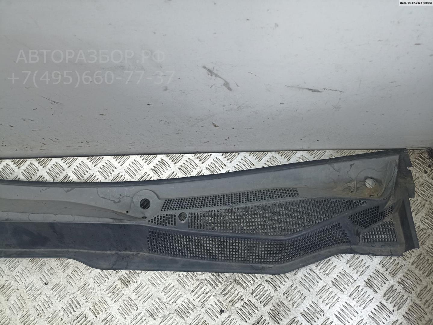 Решетка стеклоочистителей (Жабо)