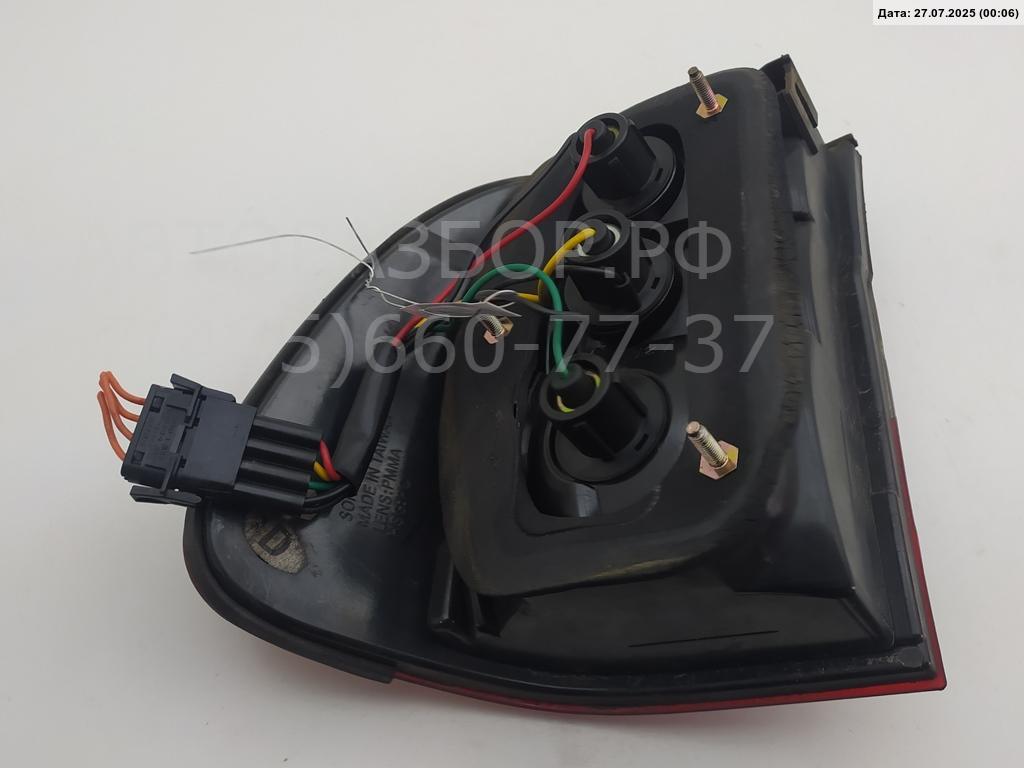 Фонарь задний правый