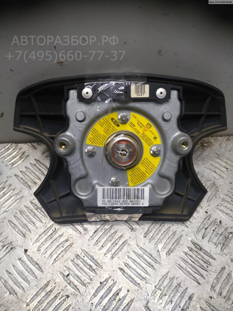 Подушка безопасности в рулевое колесо