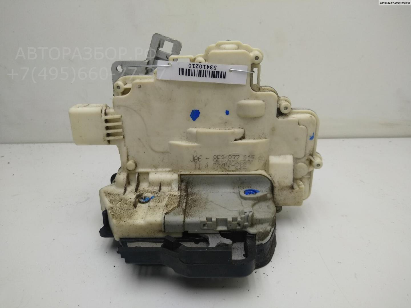 Замок двери передней левой