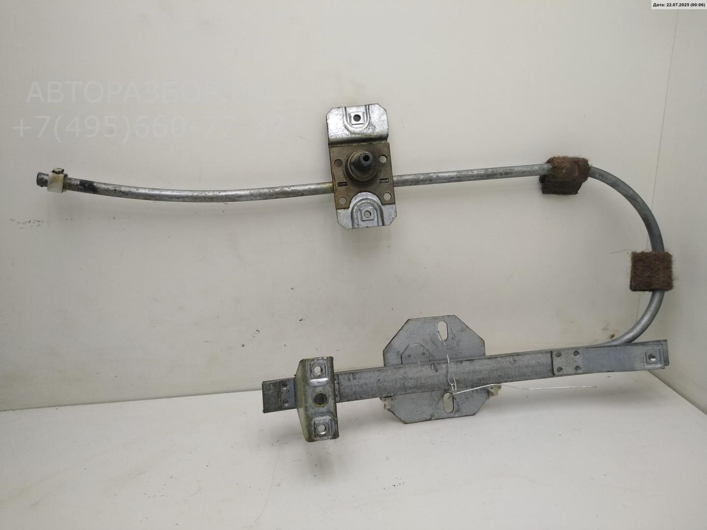 Стеклоподъемник механ. задний правый