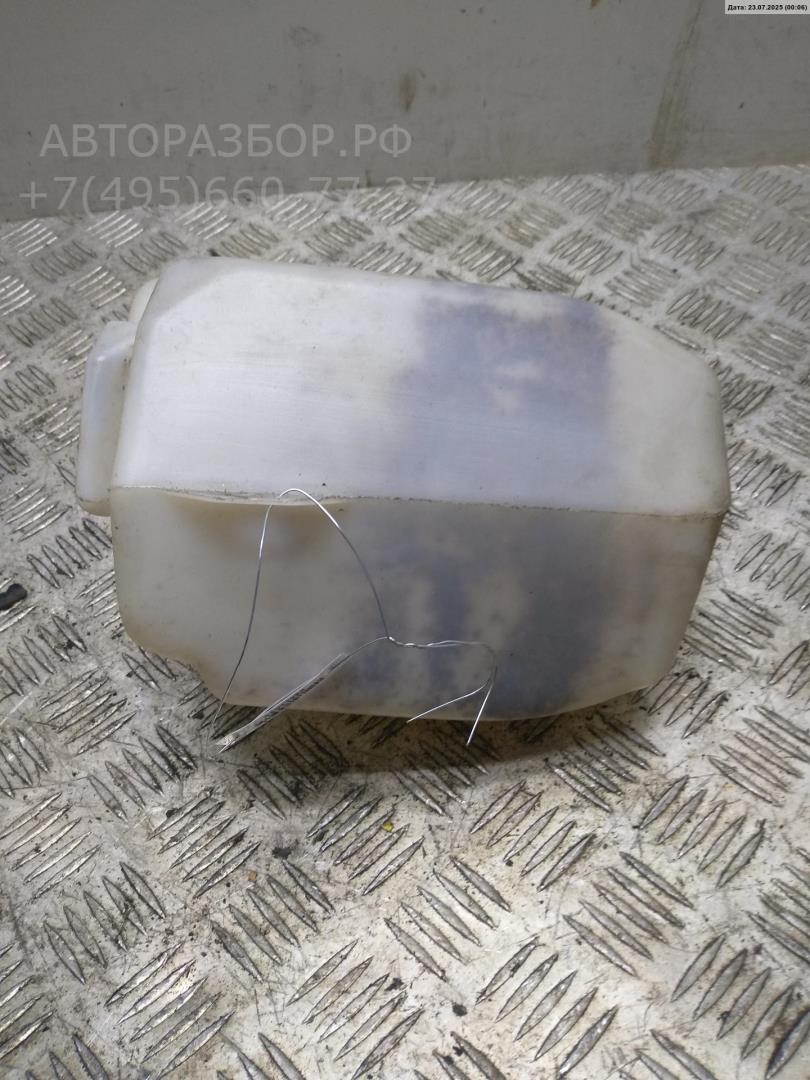 Бачок омывателя лобового стекла