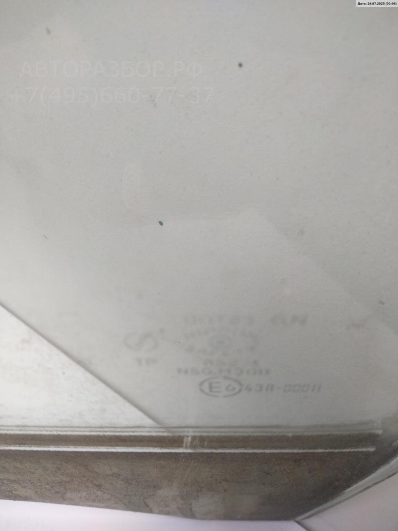 Стекло двери задней левой