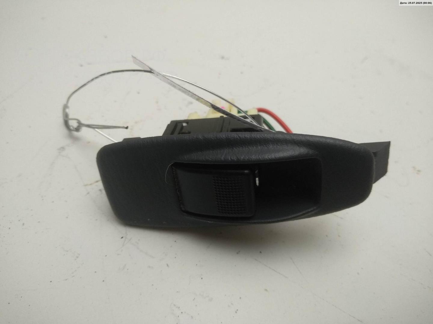 Кнопка стеклоподъемника