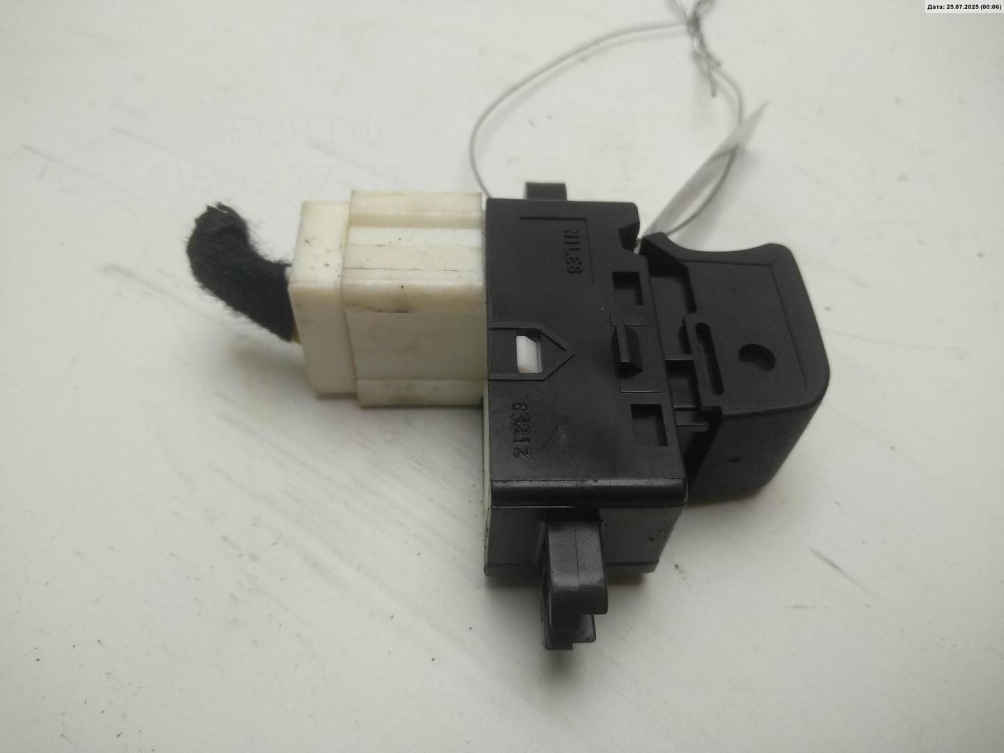 Кнопка стеклоподъемника