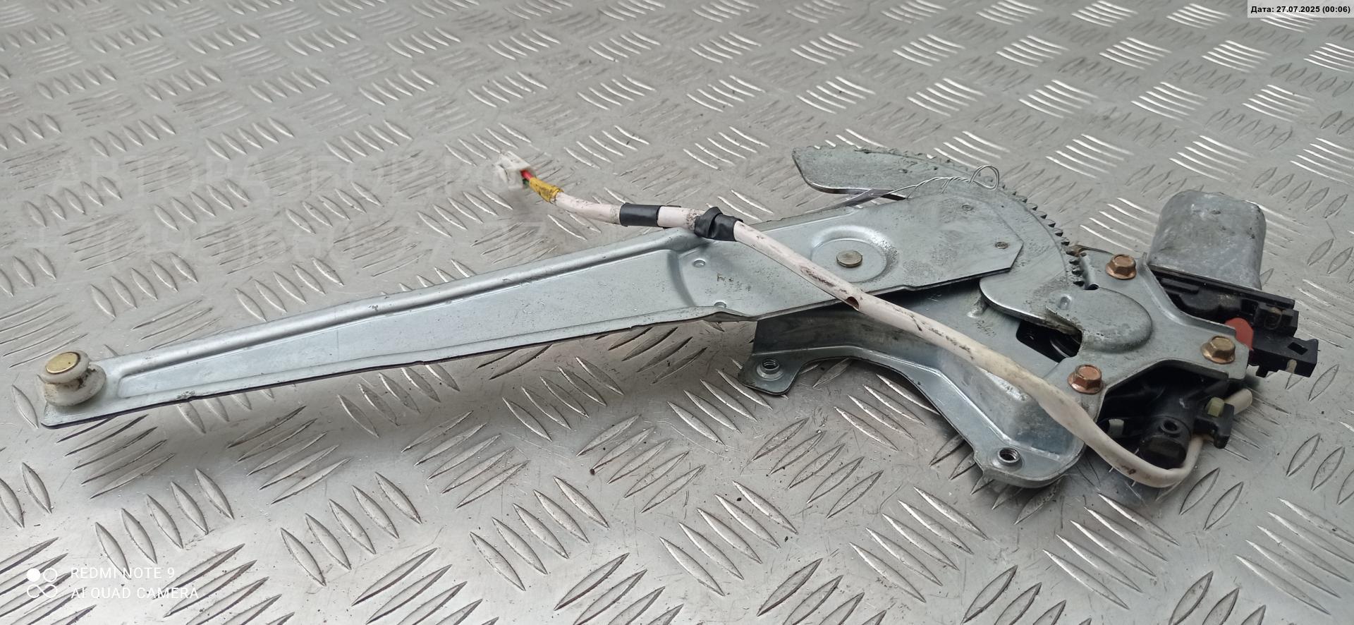 Стеклоподъемник электр. задний правый