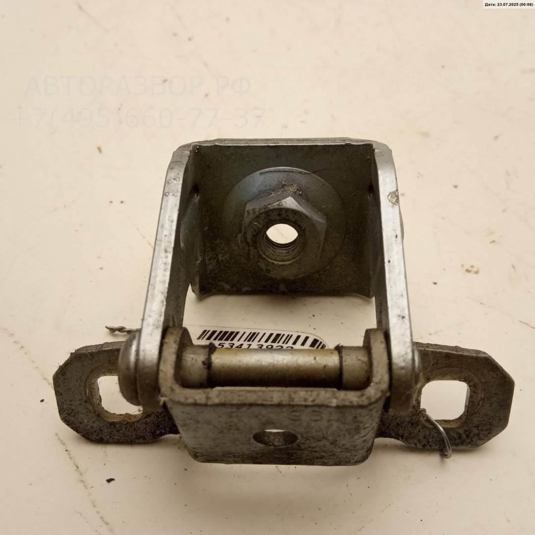 Петля крышки багажника