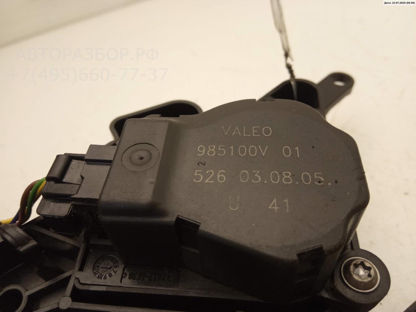 Моторчик заслонки печки