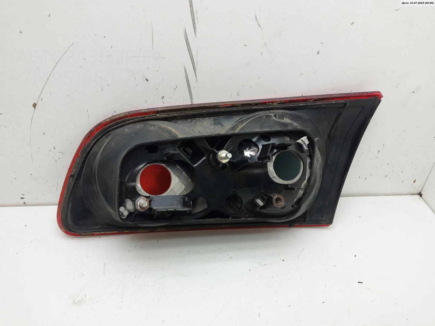 Фонарь задний внутренний левый