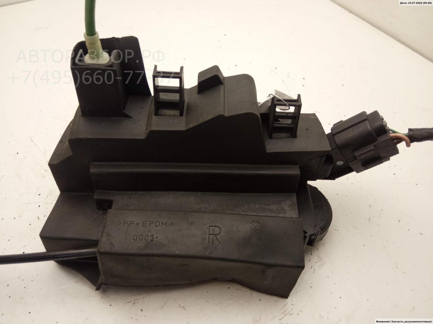 Замок двери передней правой