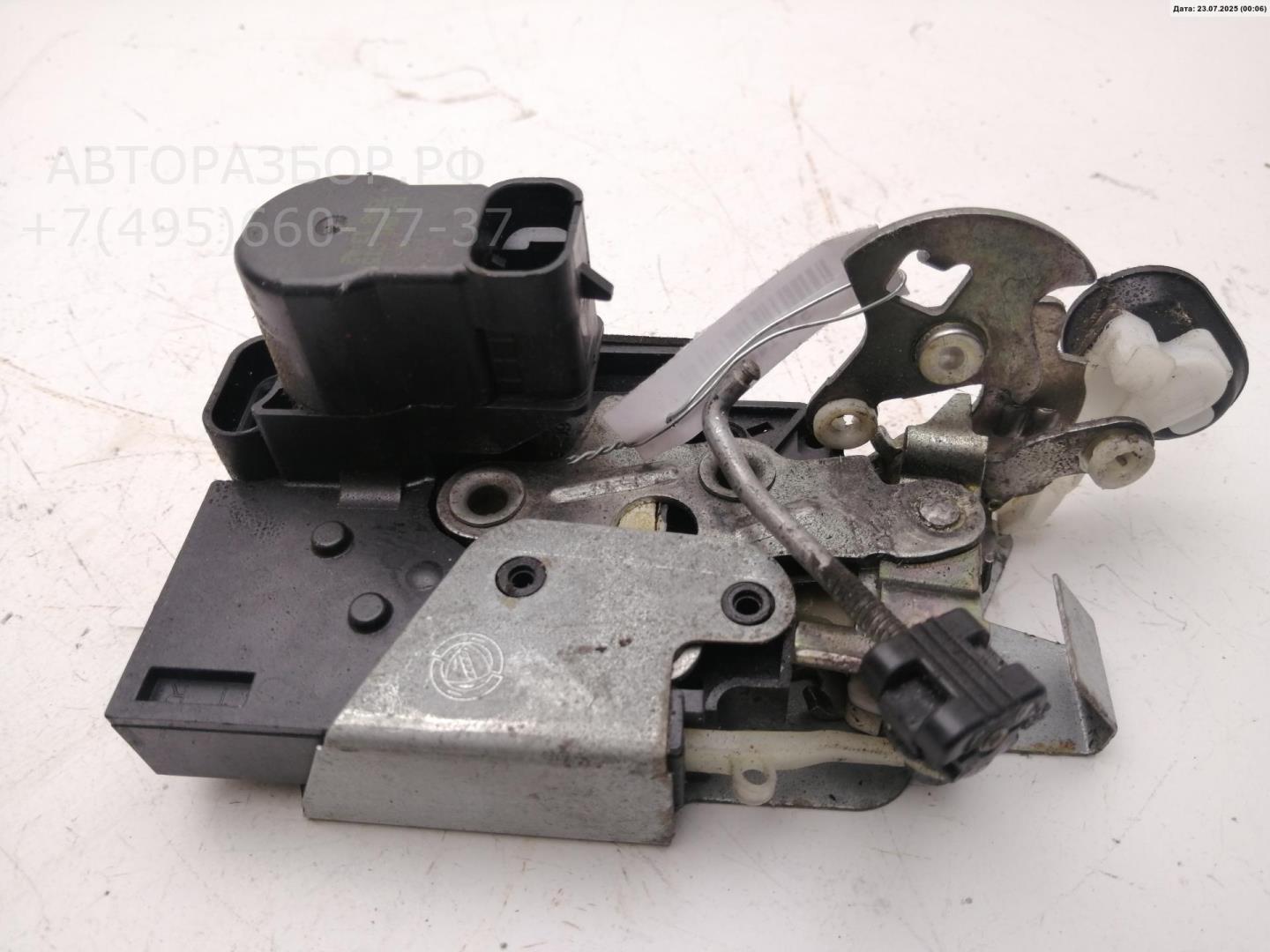 Замок двери задней правой