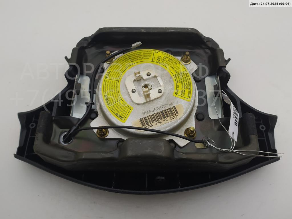 Подушка безопасности в рулевое колесо