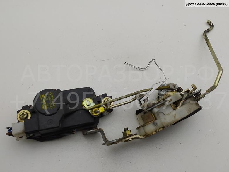 Замок двери передней правой