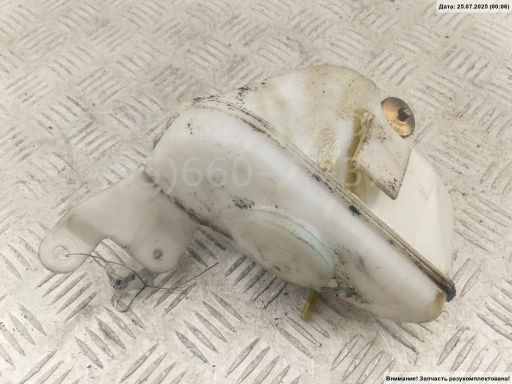 Бачок омывателя лобового стекла