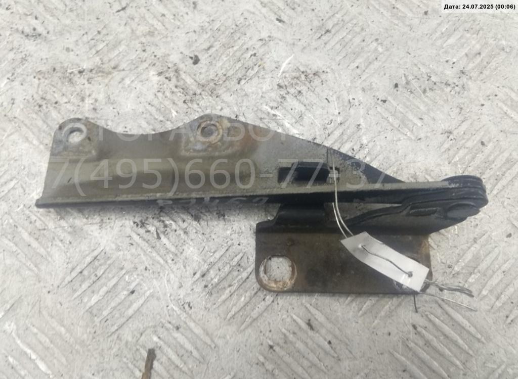 Петля капота левая